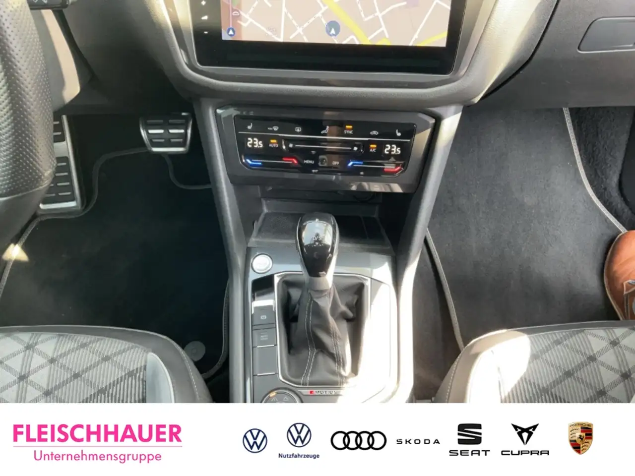 Volkswagen Tiguan Allspace 2.0 TDI DSG R-Line 4Motion Sportpaket Navi Digital 13