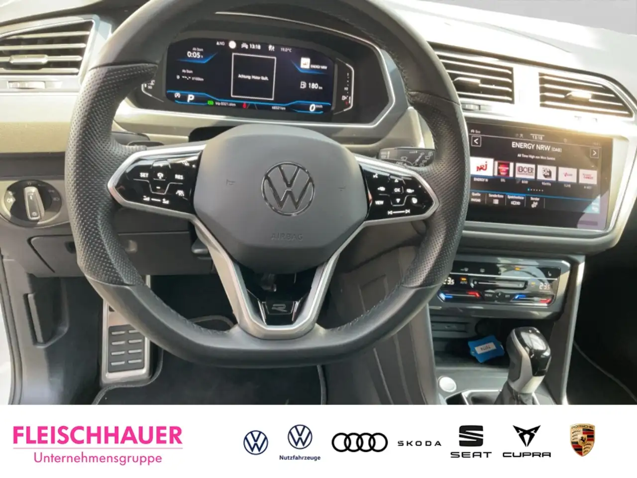 Volkswagen Tiguan Allspace 2.0 TDI DSG R-Line 4Motion Sportpaket Navi Digital 9