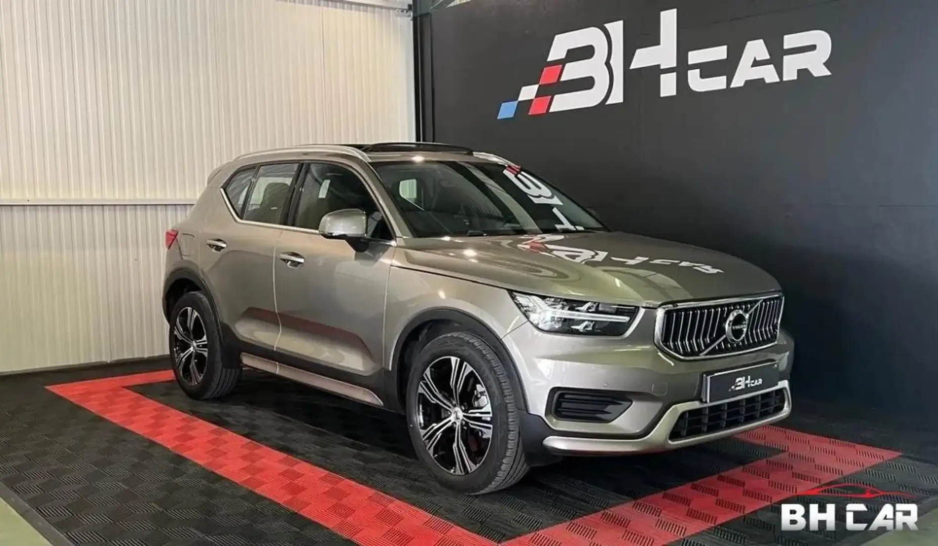Volvo XC40 1.5 T4 211H 130 RECHARGE PHEV HYBRID TWIN-ENGINE INSCRIPTION 2WD DCT BVA Gris - 1