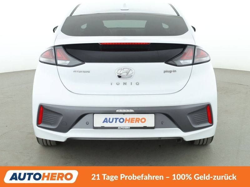 Hyundai IONIQ 1.6 Plug-in Hybrid Style Aut.*NAVI*LED*ACC*CAM*PDC — photo 5