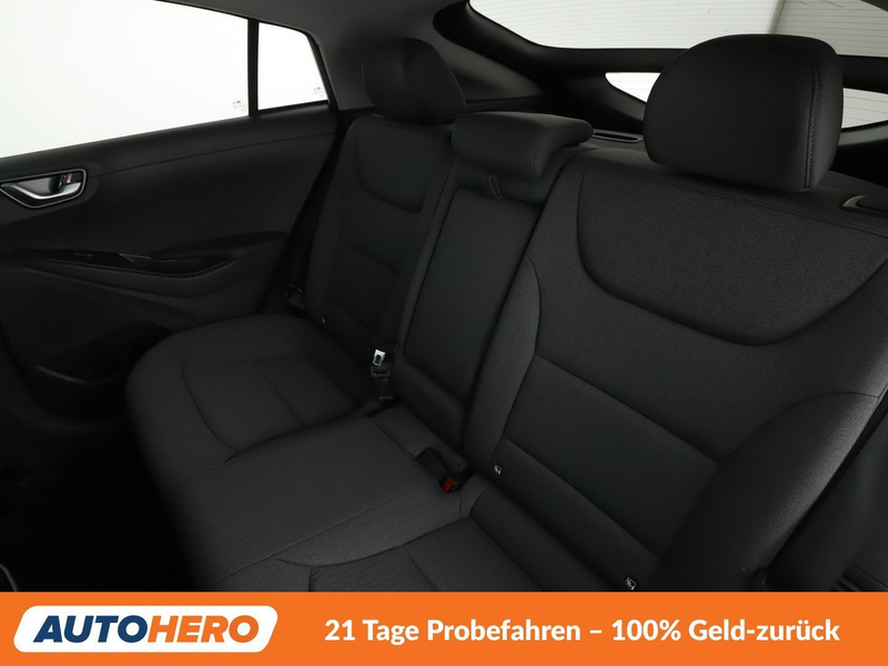Hyundai IONIQ 1.6 Plug-in Hybrid Style Aut.*NAVI*LED*ACC*CAM*PDC — photo 14