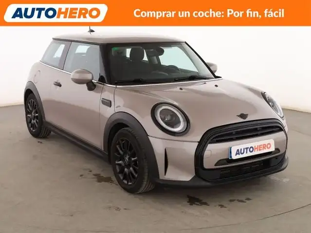 Mini Hatch view 8