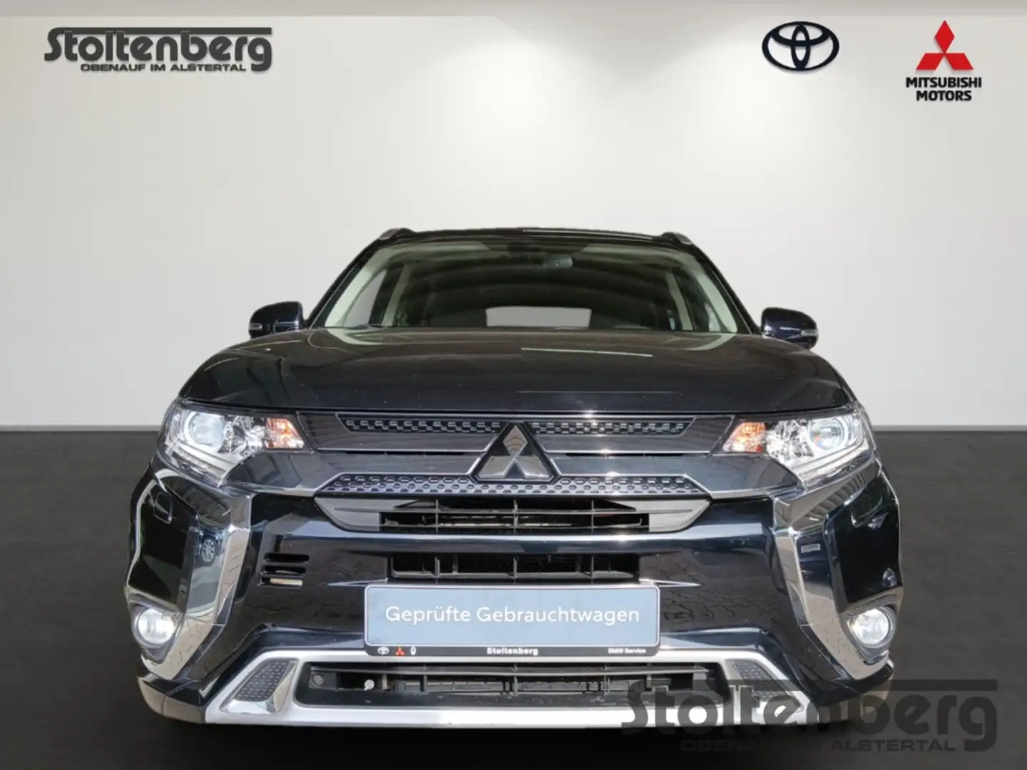 Mitsubishi Outlander PHEV Basis Spirit 4WD 2.4 Plug-in Hybrid Zwart - 2