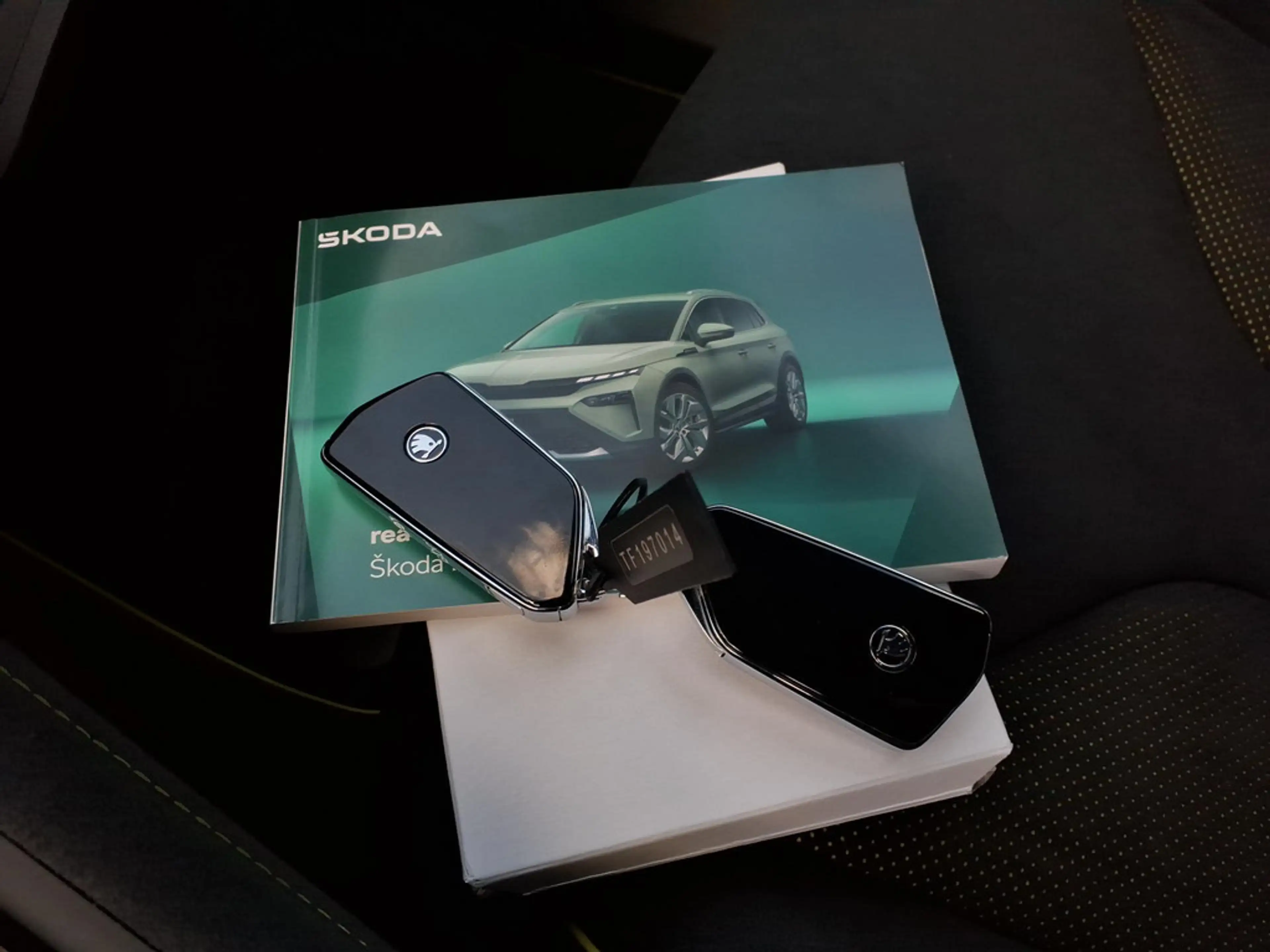 Skoda Elroq RS Lounge HUD NAVI MATRIX-LED AHK 360° — photo 12