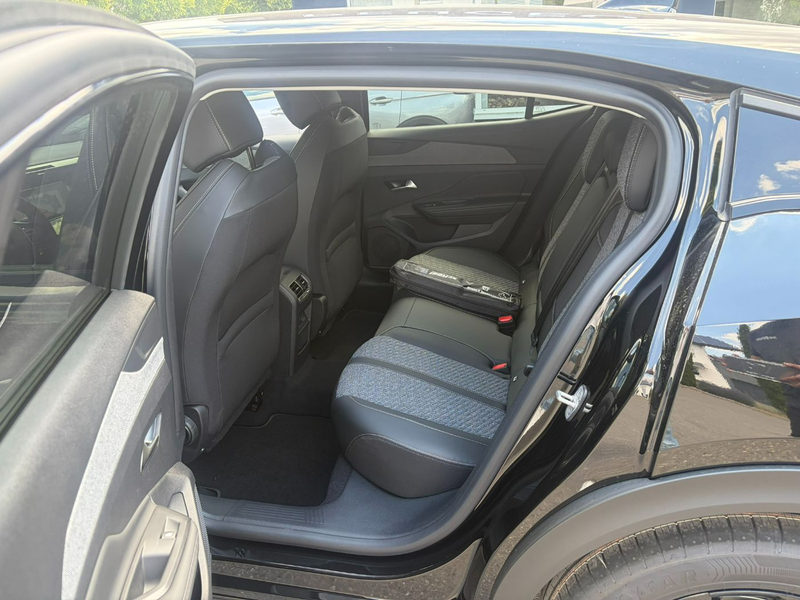 Peugeot 408 Allure Bussiness Kam./PDC/SHZ/2xKlima/AUT/LM — photo 6