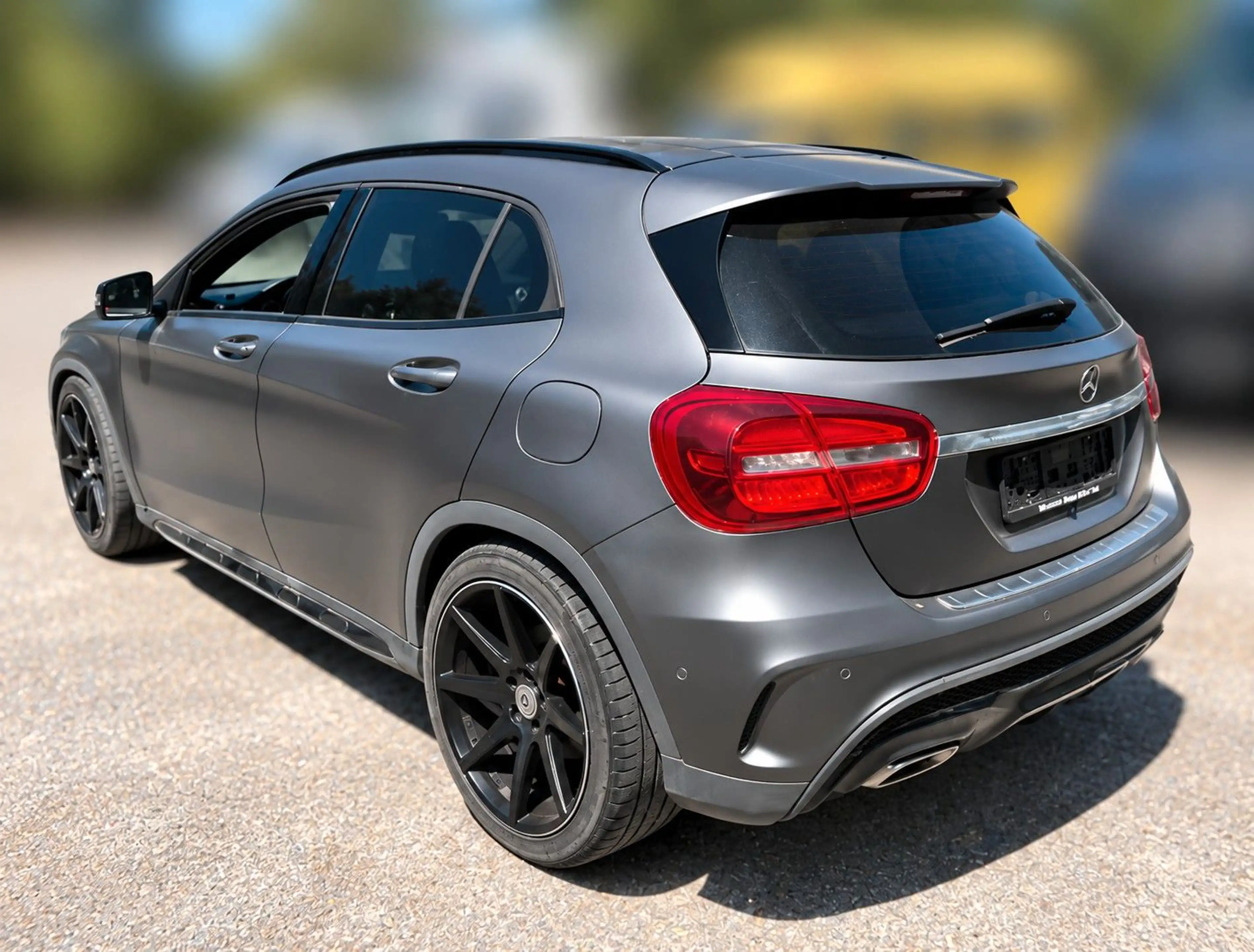 Mercedes-Benz GLA 200 DCT AMG / Pano / Magno / H&K / Kamera — photo 4