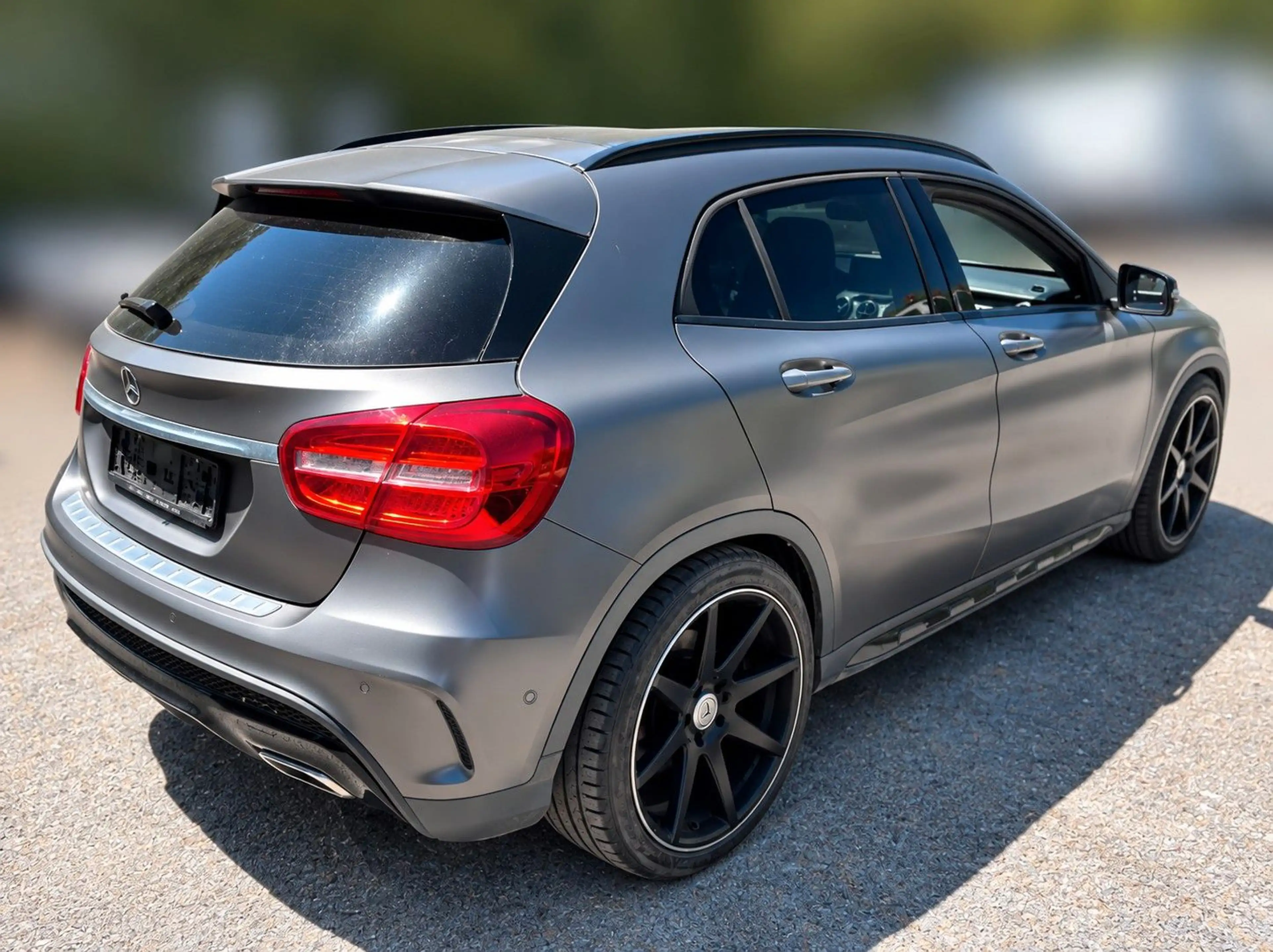 Mercedes-Benz GLA 200 DCT AMG / Pano / Magno / H&K / Kamera — photo 5