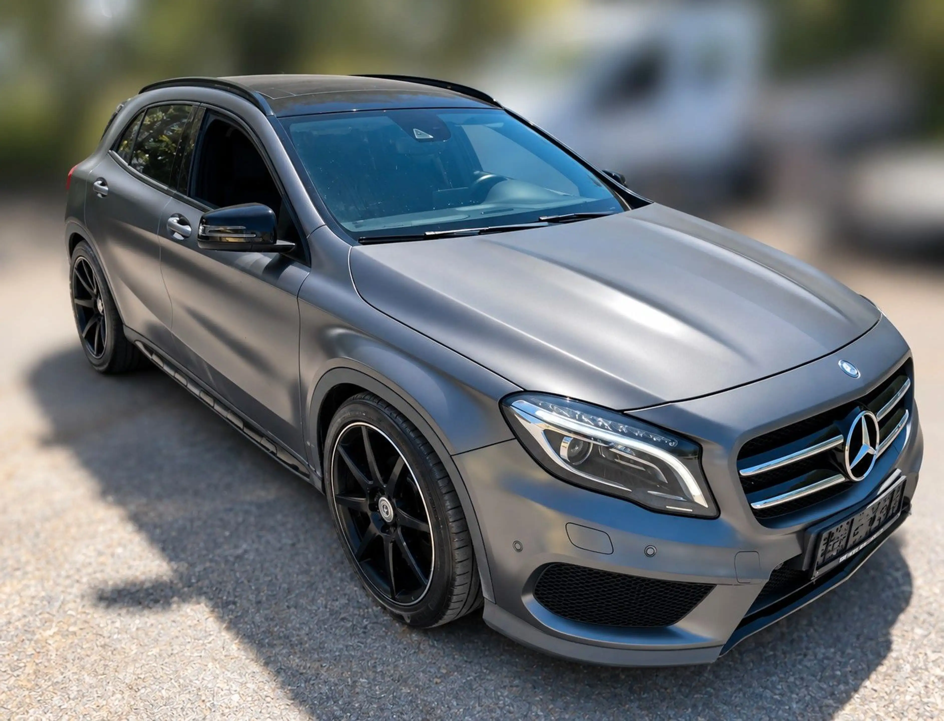 Mercedes-Benz GLA 200 DCT AMG / Pano / Magno / H&K / Kamera — photo 2