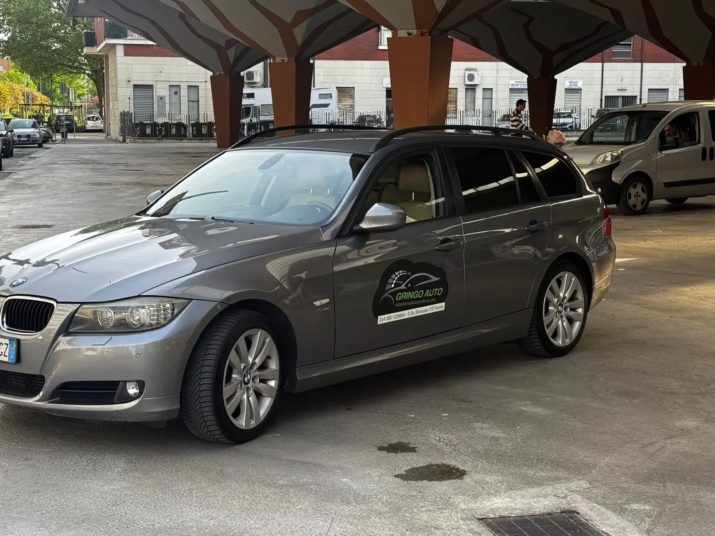BMW 320 320d Touring Futura 177cv Beige - 2