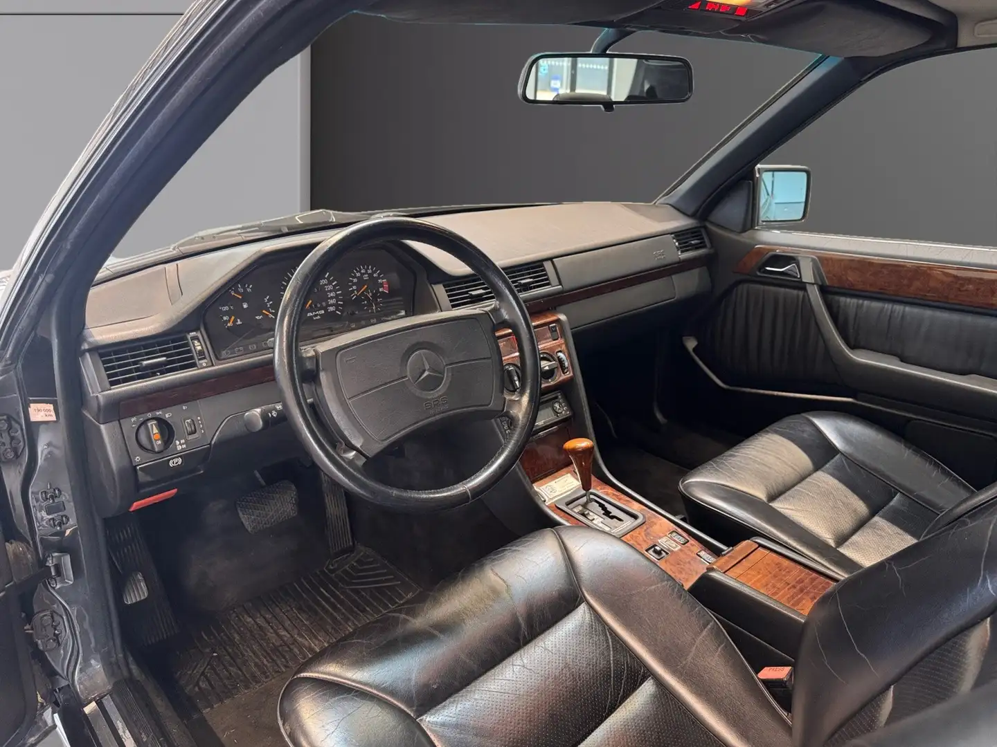 Mercedes-Benz G 300 Schwarz - 2