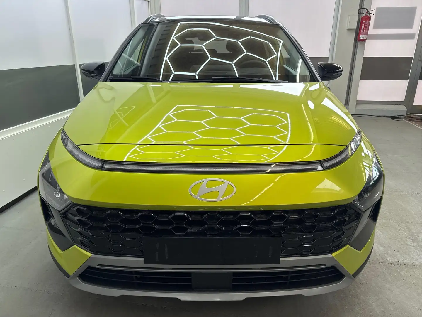 Hyundai BAYON PREMIUM FL DCT ACC SmartSense PLUS NAVI SHZ RFK... Grün - 2