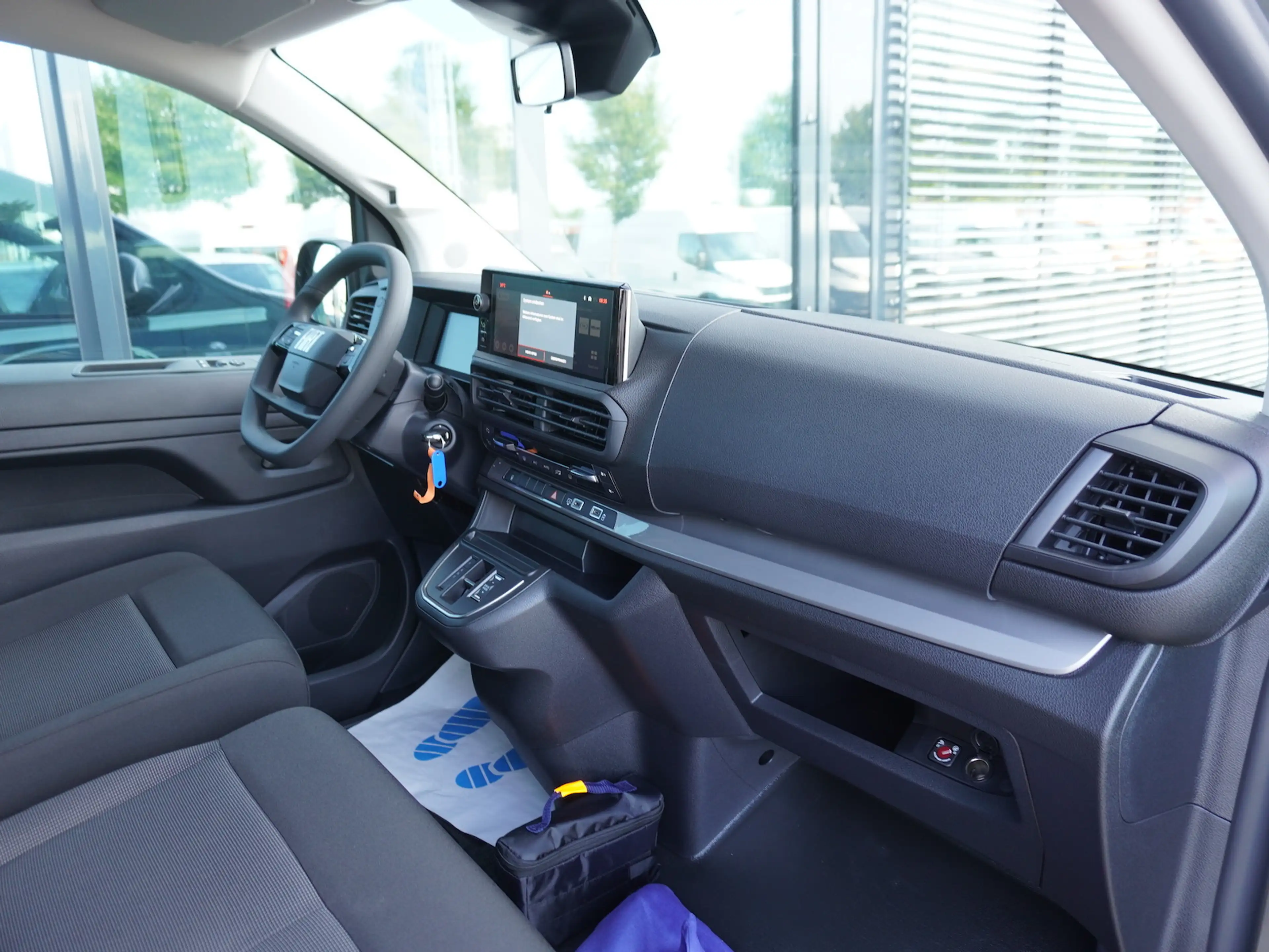 Fiat Scudo Kombi M 180 AT/ 9-Sitzer / AHK — photo 15