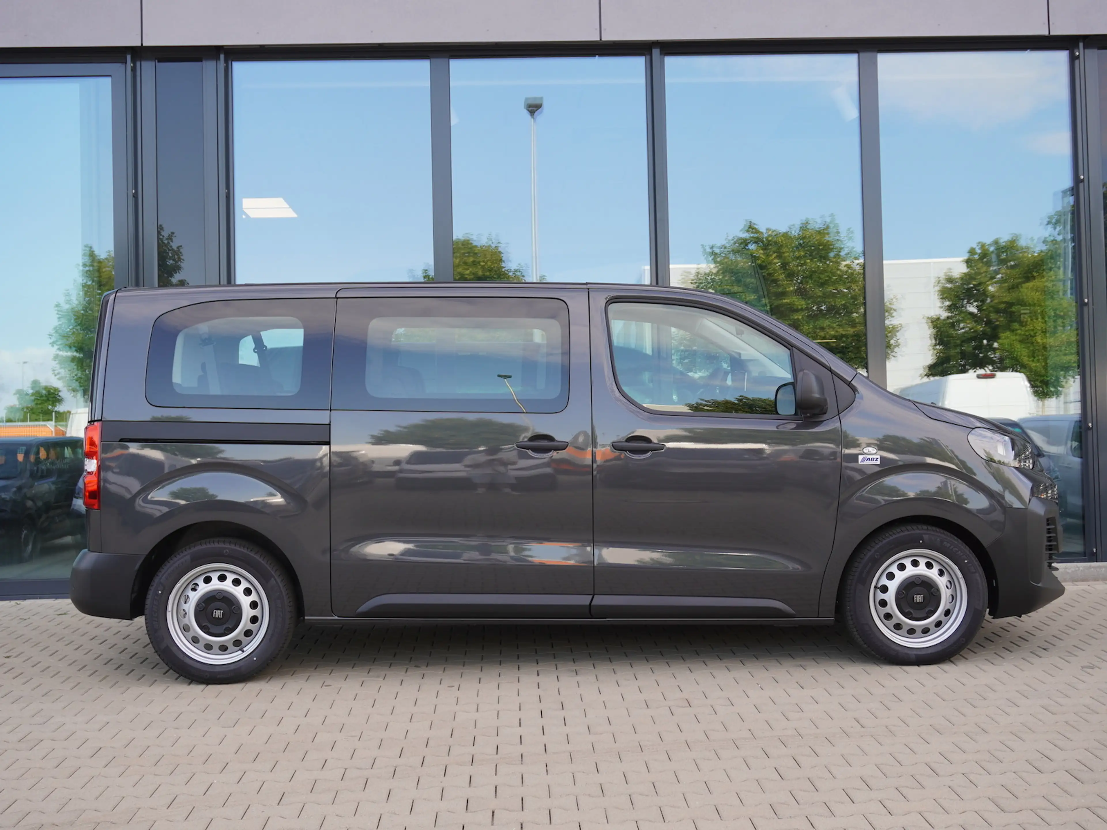 Fiat Scudo Kombi M 180 AT/ 9-Sitzer / AHK — photo 3