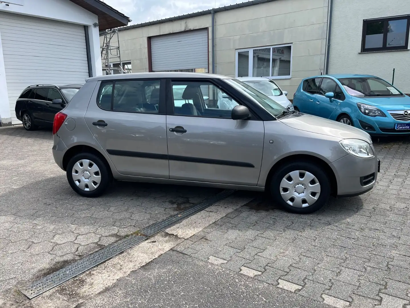 Skoda Fabia Cool Edition-KLIMA-TÜV NEU-GEPFLEGT- Beige - 2