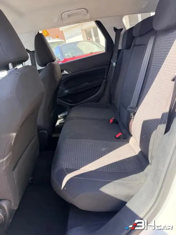 Peugeot 308 308 SW — photo 8