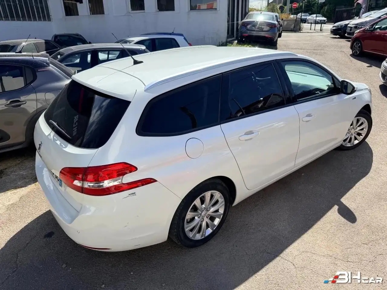 Peugeot 308 308 SW — photo 9