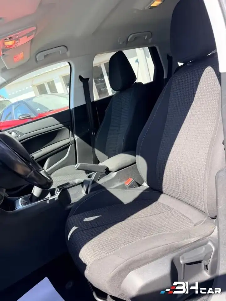 Peugeot 308 308 SW — photo 3