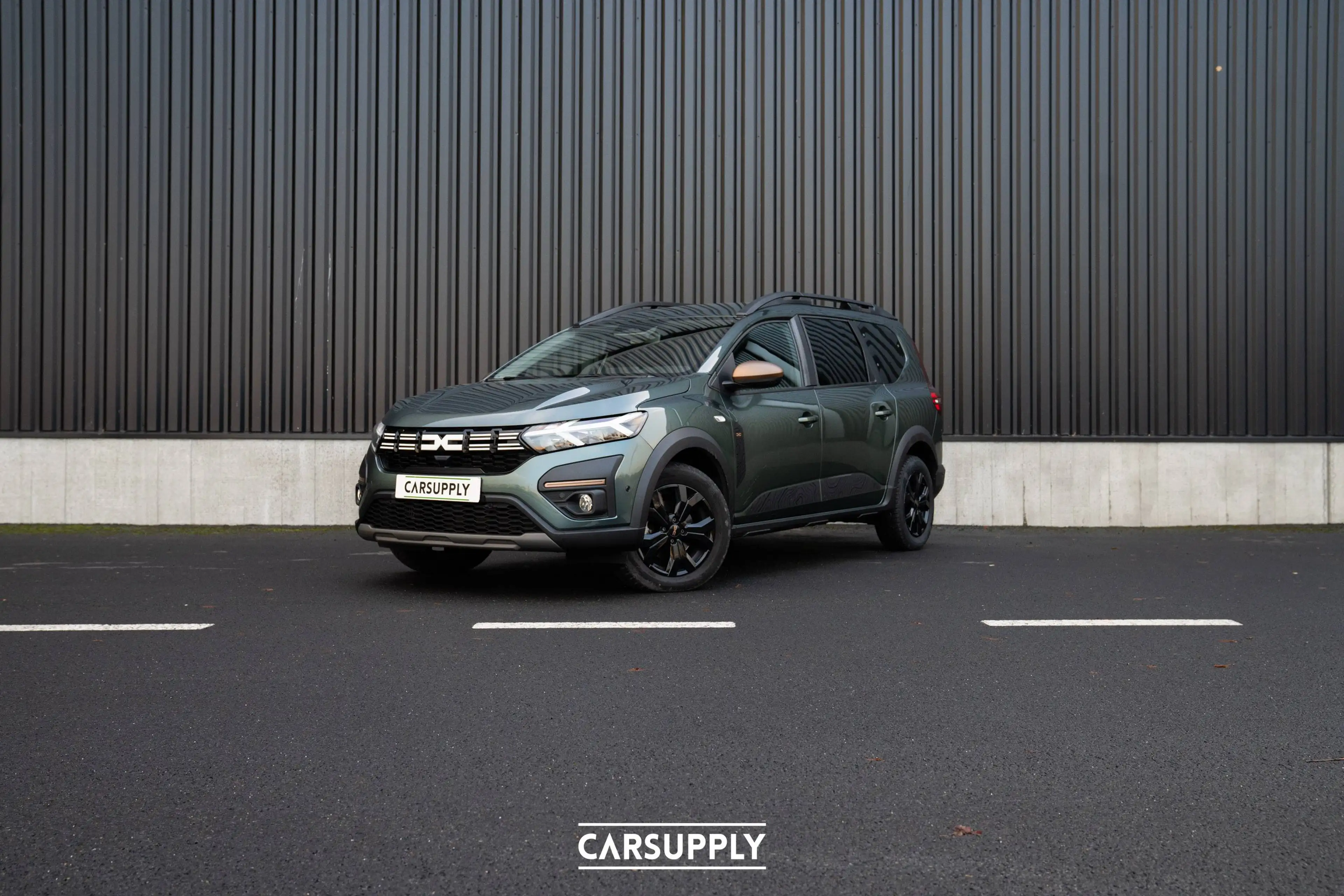 Dacia Jogger TCe 110 7 seats Extreme+ - Camera - Carplay - LED