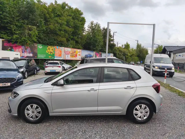 Volkswagen Polo view 5