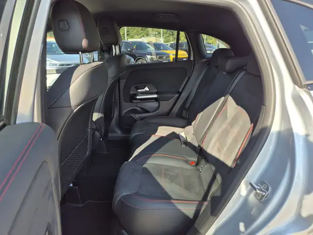 Mercedes-Benz Gla view 7