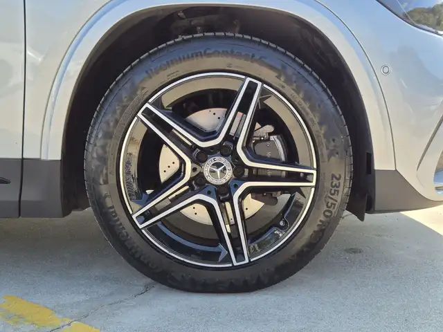 Mercedes-Benz Gla view 13
