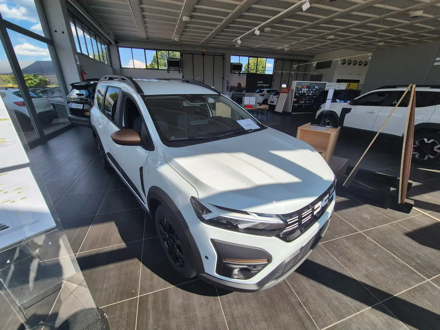 Dacia Jogger Jogger 1.0 tce Extreme UP Gpl 100cv Bianco - 1