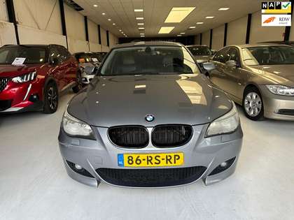 BMW 530 5-serie 530i M PAKKET 260 PK GROOTE BEURT GEHAD.