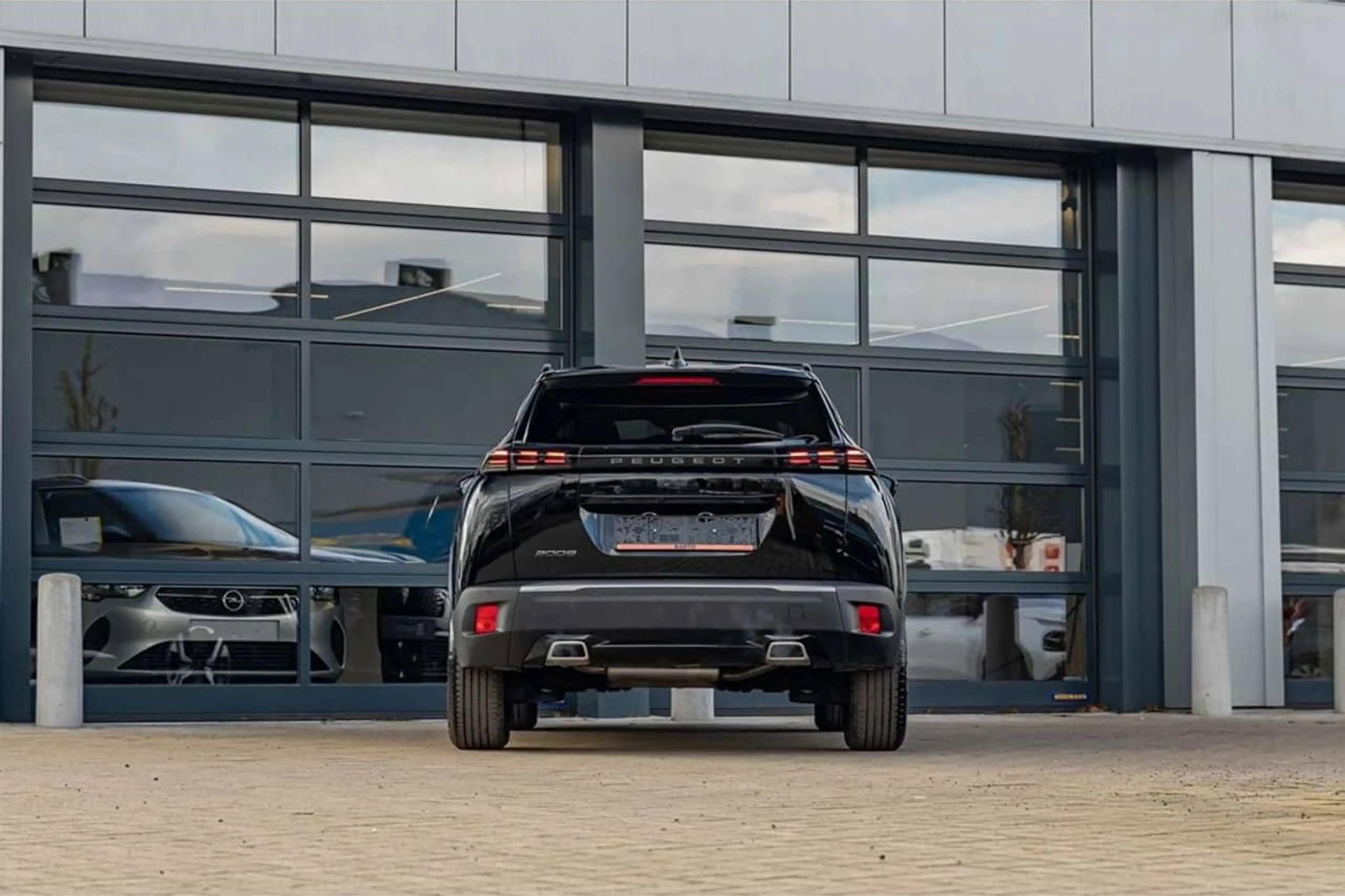 Peugeot 2008 Nieuw! | NP. 34.996 EUR I Vision & Drive Assist... — photo 4