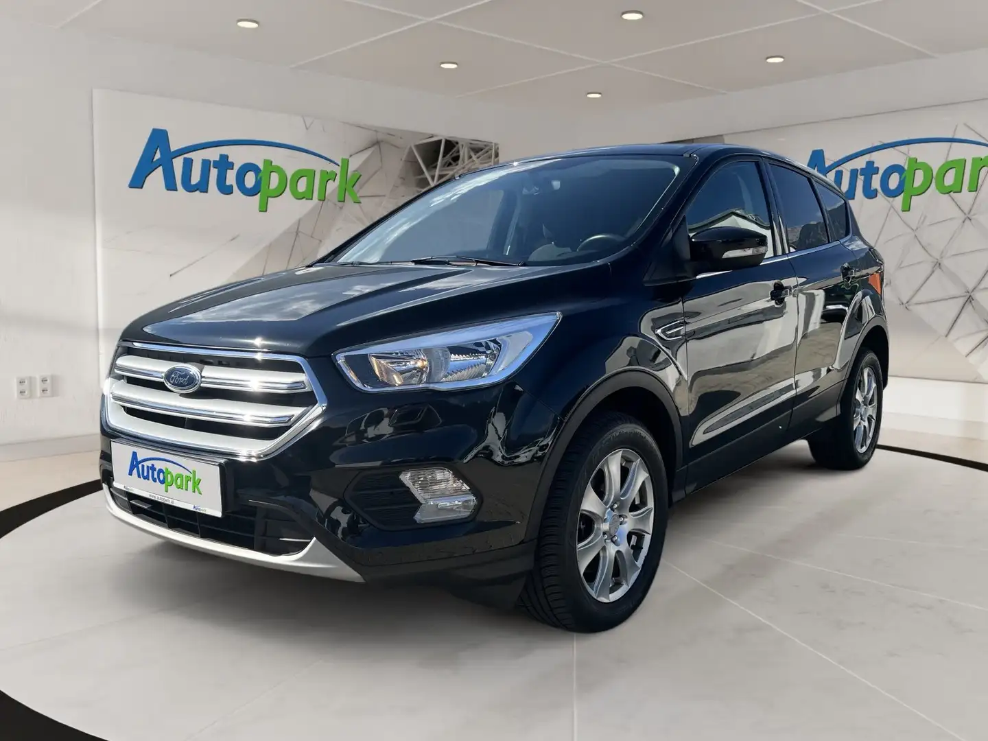 Ford Kuga TREND 2.0L TDCI 150 PS  AWD Schwarz - 1