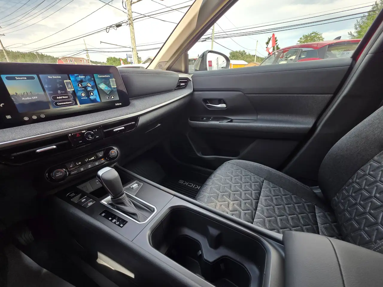 Nissan Kicks снимка Nissan Kicks
