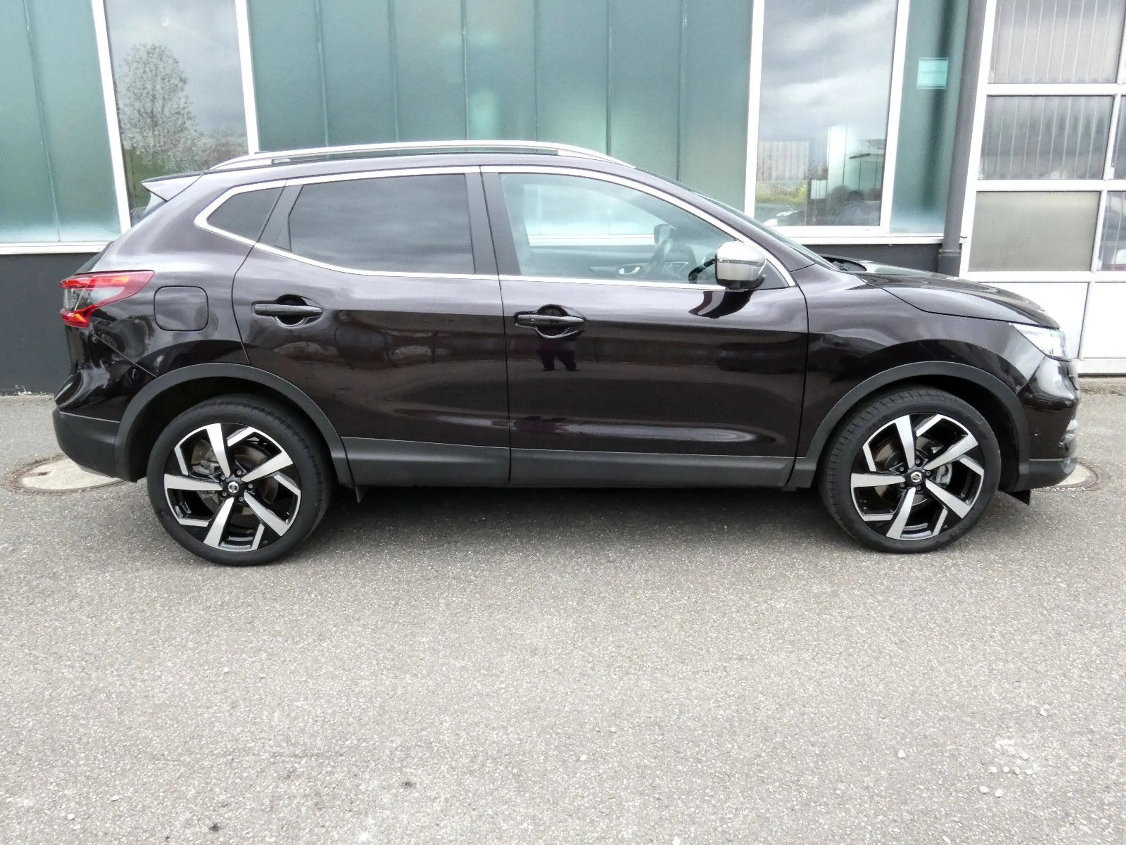 Nissan Qashqai 1.3 DIG-T DCT Tekna+*Leder*Pano*LED*19" — photo 6