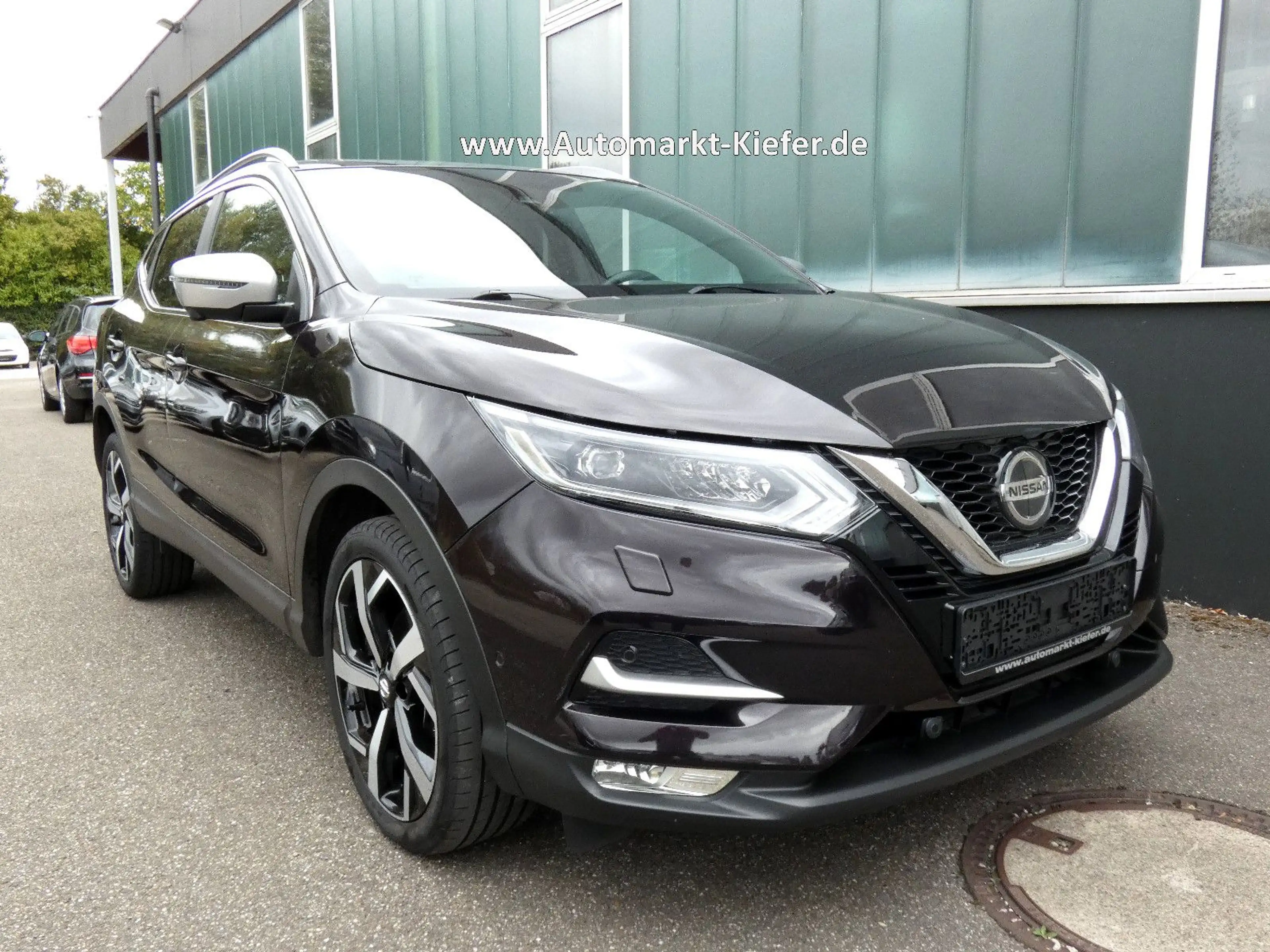 Nissan Qashqai 1.3 DIG-T DCT Tekna+*Leder*Pano*LED*19" — photo 2