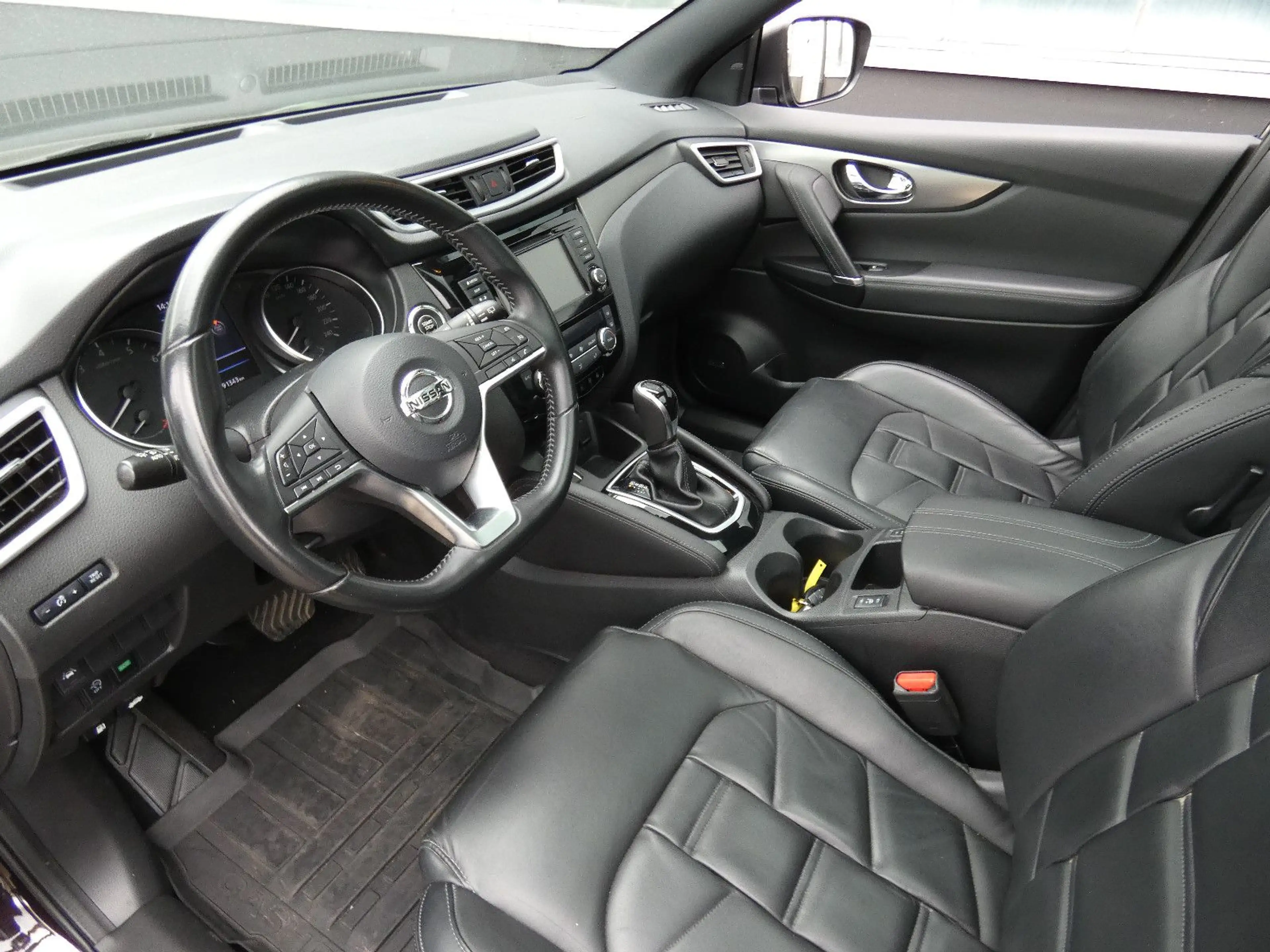 Nissan Qashqai 1.3 DIG-T DCT Tekna+*Leder*Pano*LED*19" — photo 7