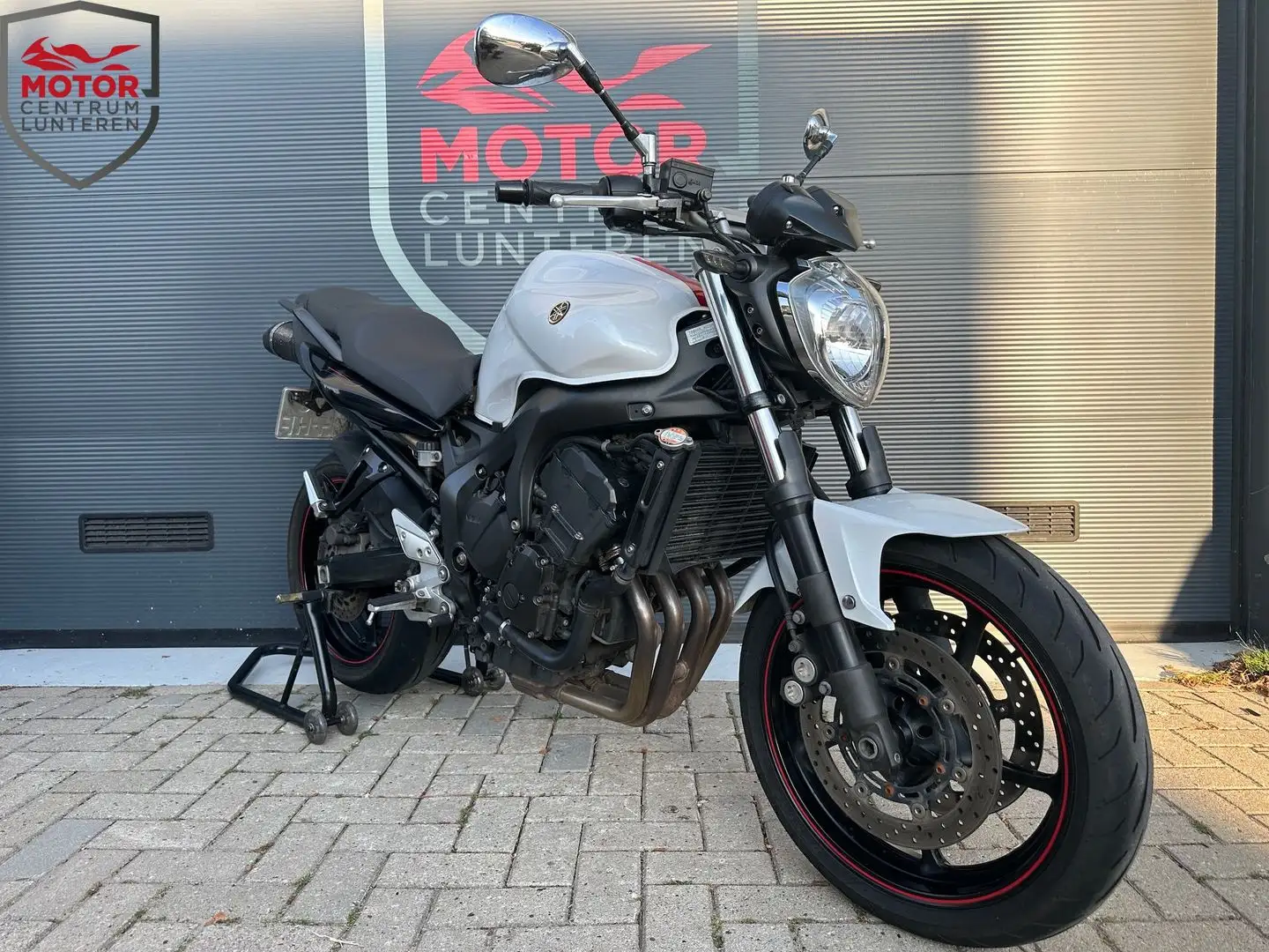 Yamaha FZ 6 Wit - 1