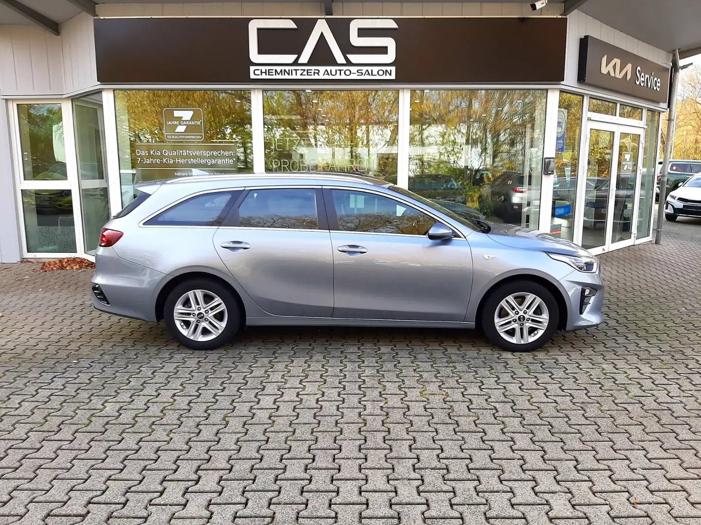 Kia Ceed SW / cee'd SW 1.4T MT NAVI DAB SITZHEIZUNG Argent - 2