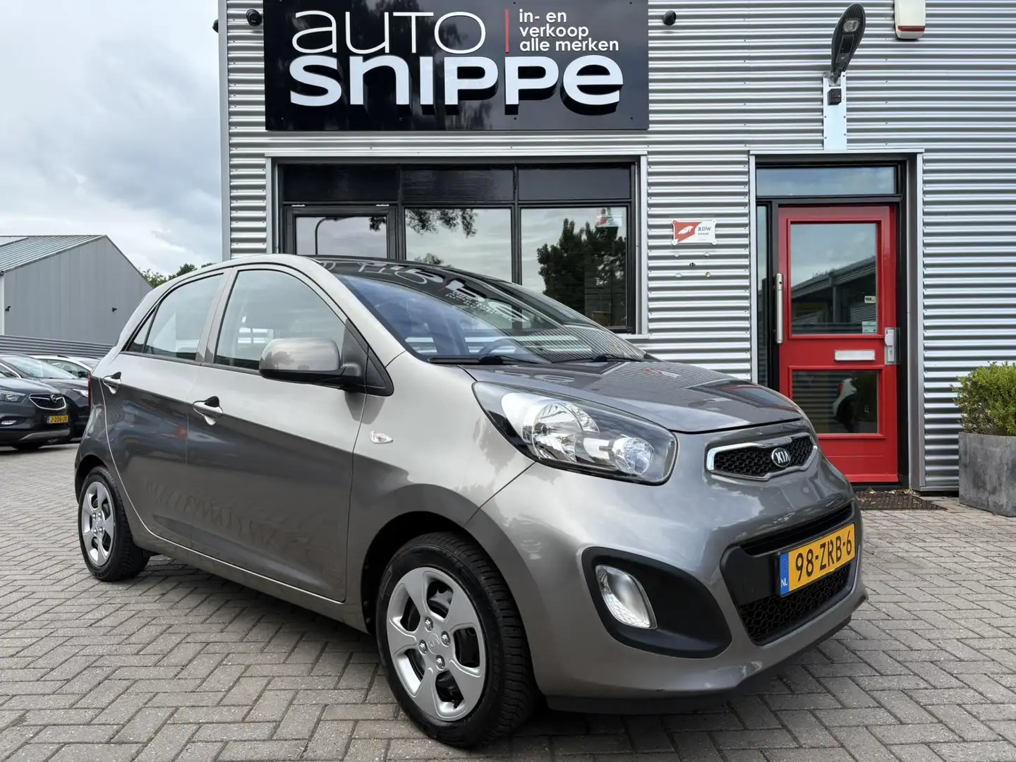 Kia Picanto 1.0 CVVT Comfort Pack -5DRS.-AIRCO-CV MET AB-ELEK. Grijs - 2