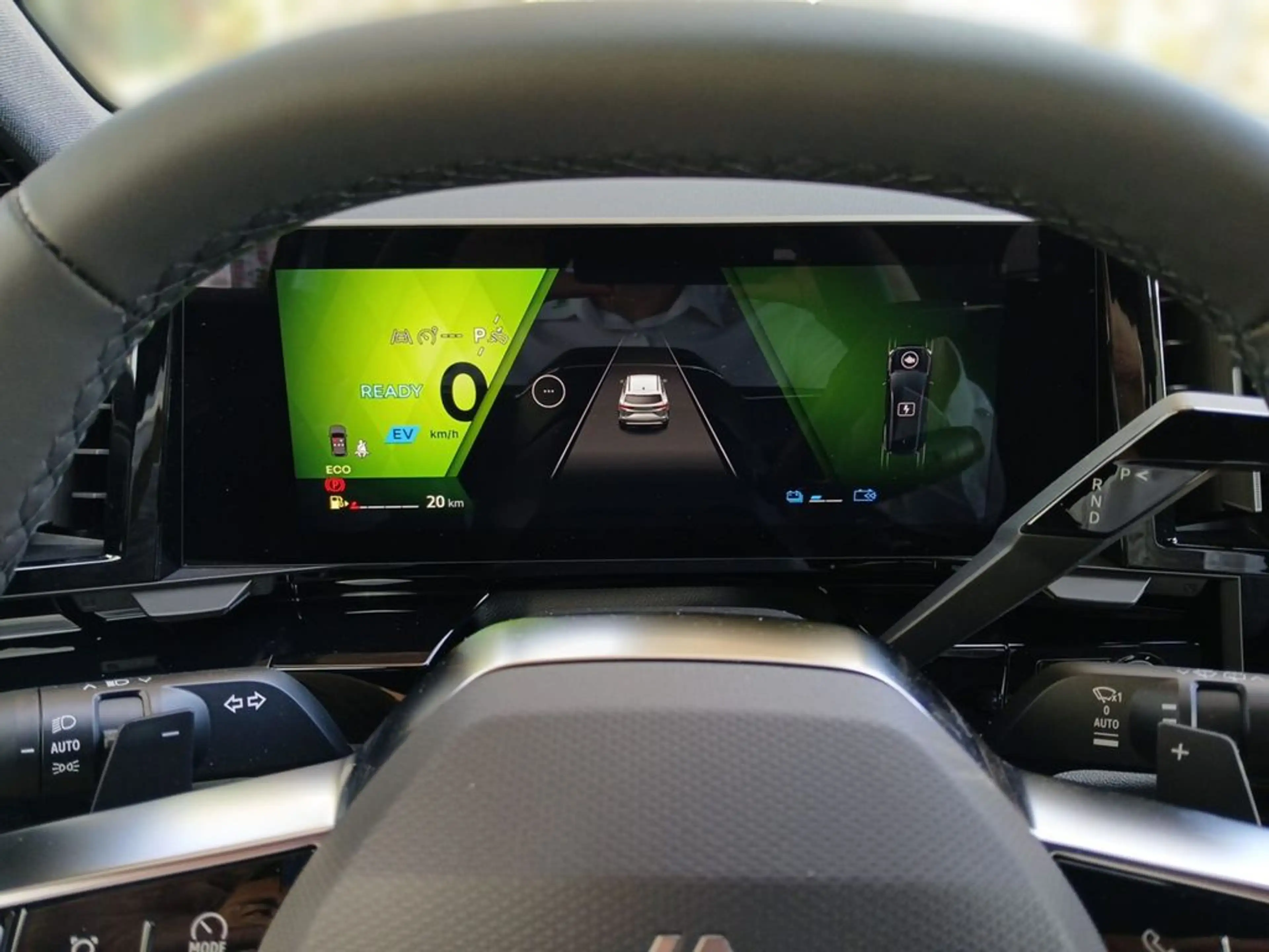 Renault Espace ESPACE Techno Full Hybrid E-Tech 200 5-Sitzer — photo 7