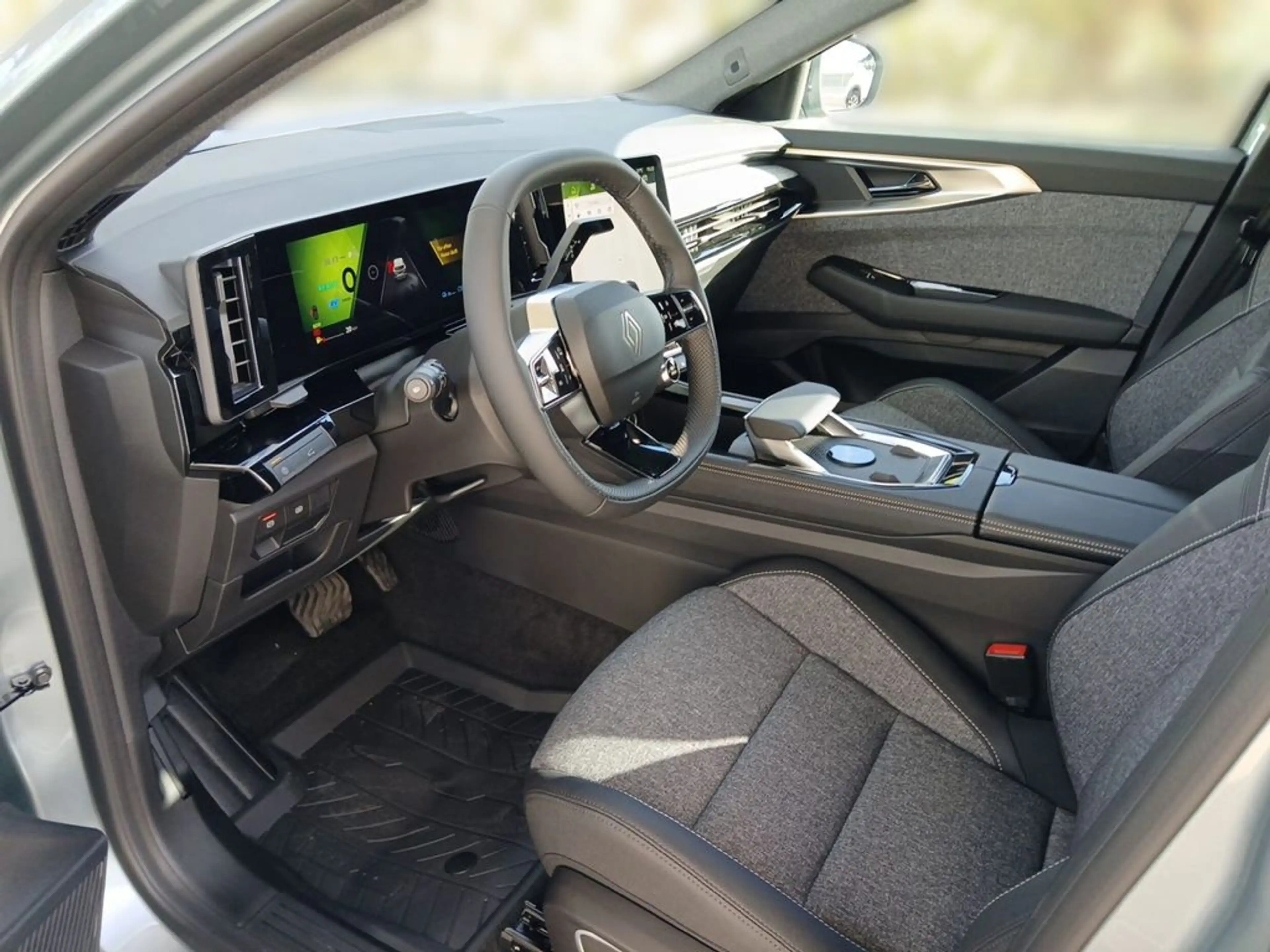 Renault Espace ESPACE Techno Full Hybrid E-Tech 200 5-Sitzer — photo 8