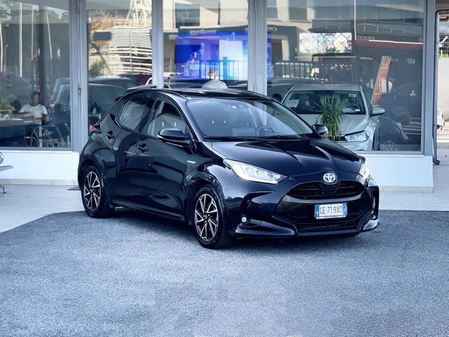 Toyota Yaris 1.5 Hybrid 92CV E6 Automatica - 2021 Noir - 1