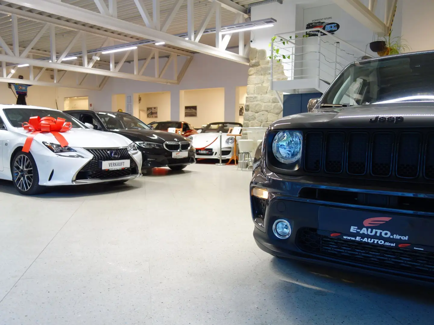 Jeep Renegade MultiJet *Night Eagle* Mod.21 *Carplay *AHK Grau - 2