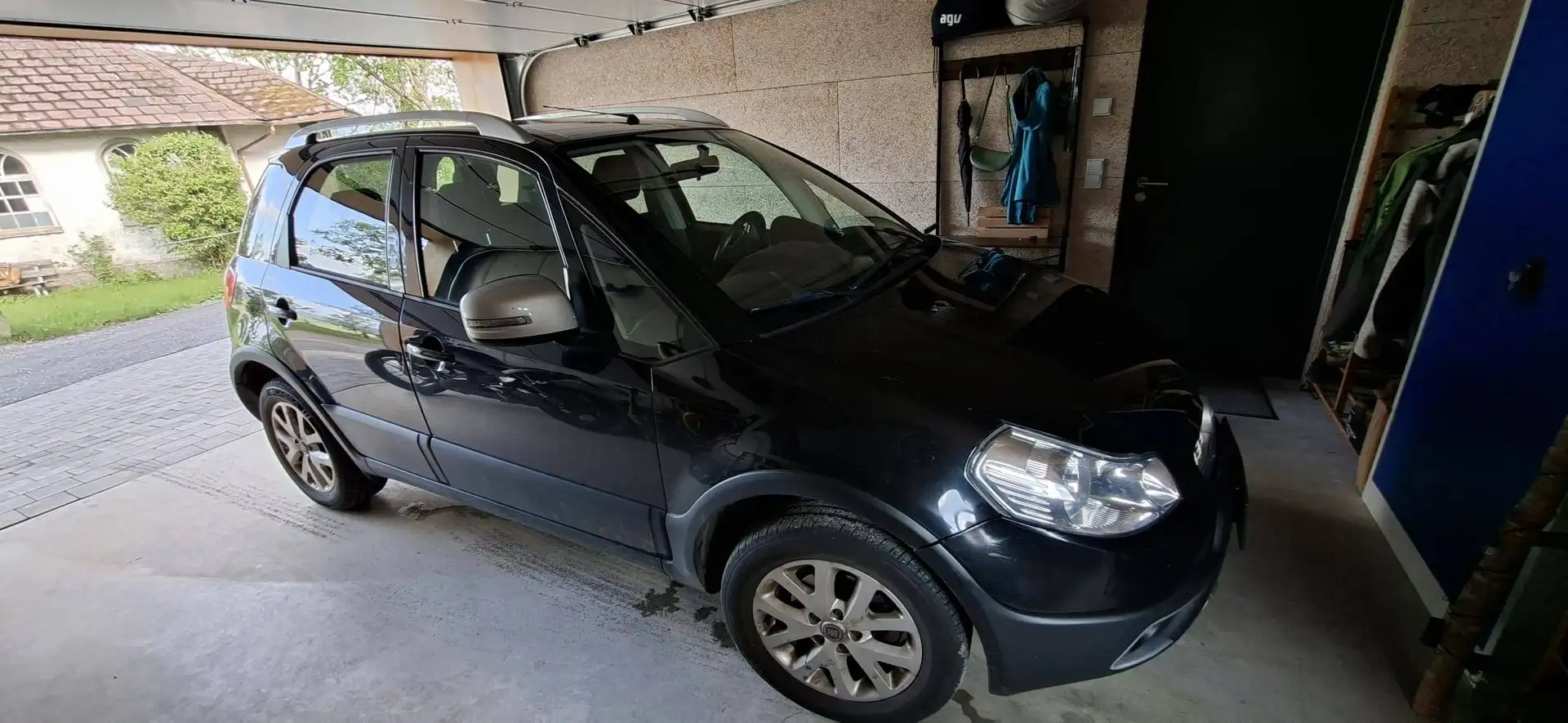 Fiat Sedici Sedici 1,6 120 Emotion Emotion Schwarz - 1