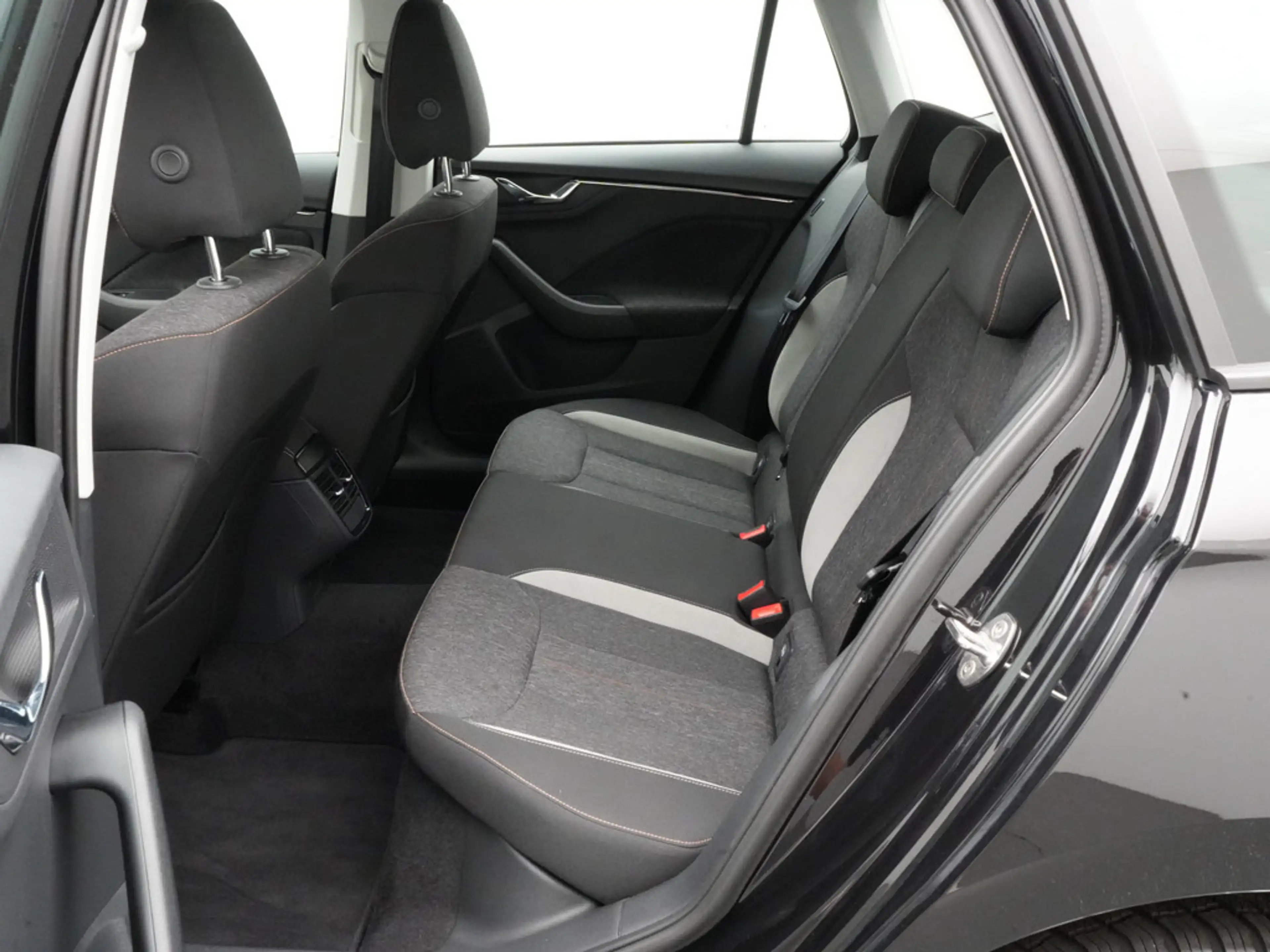 Skoda Kamiq TGI G-TEC Style KAM SHZ PDC KLIMA — photo 10