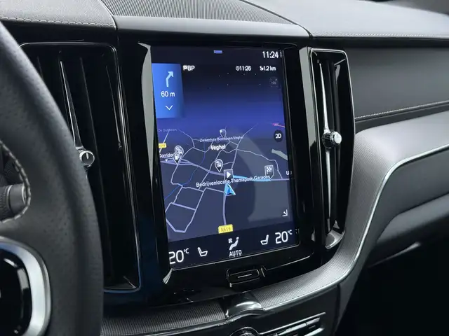 Volvo XC60 view 11
