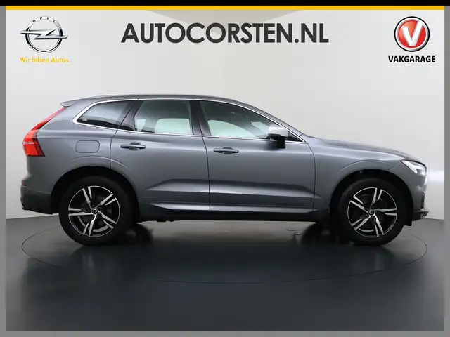 Volvo XC60 view 4