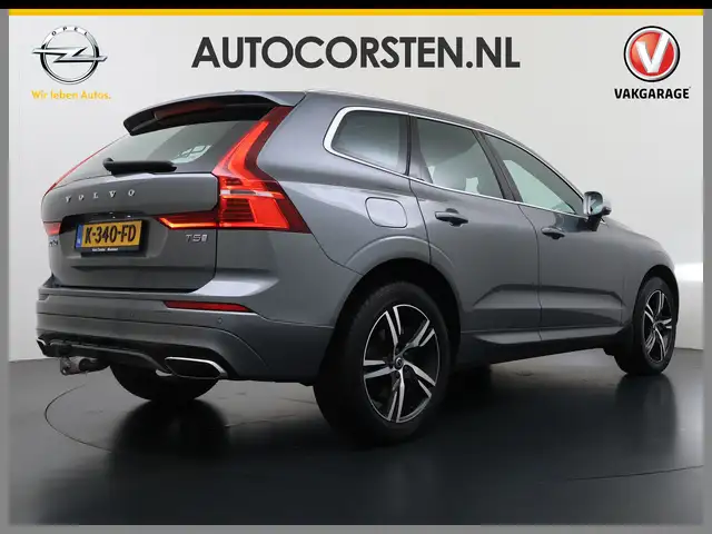 Volvo XC60 view 5