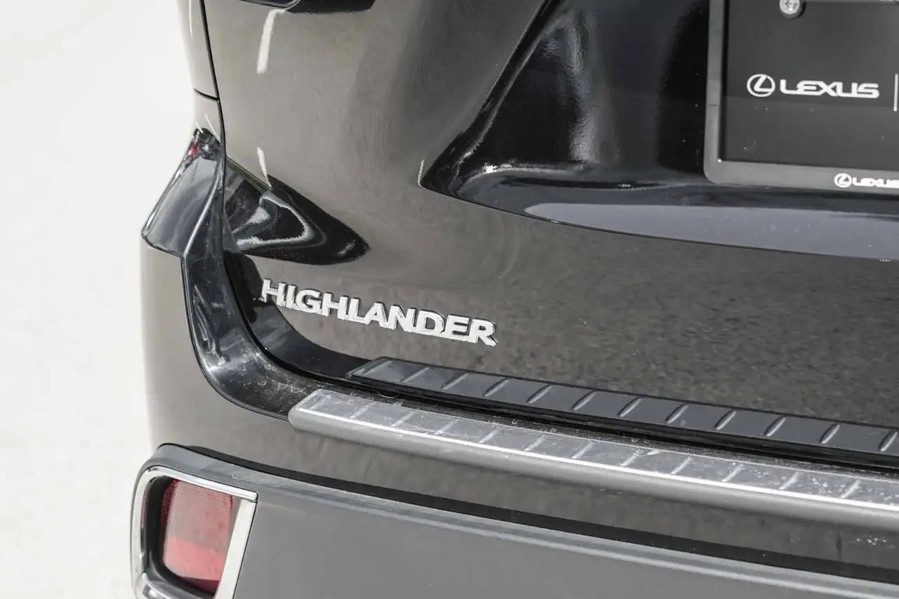 Toyota Highlander снимка Toyota Highlander