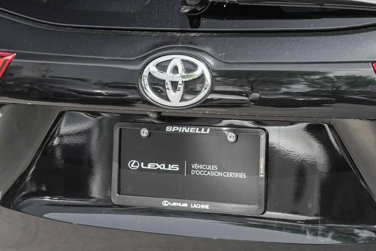 Toyota Highlander снимка Toyota Highlander