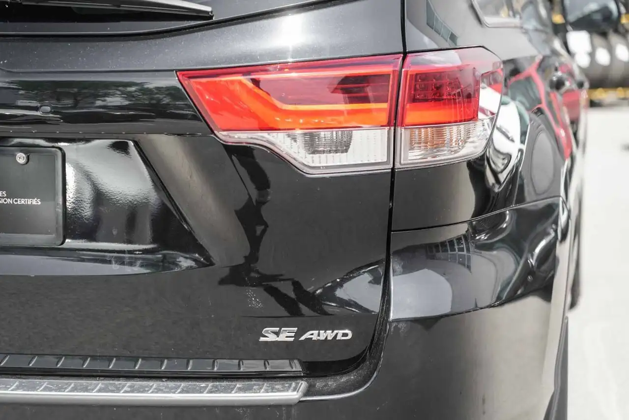 Toyota Highlander снимка Toyota Highlander