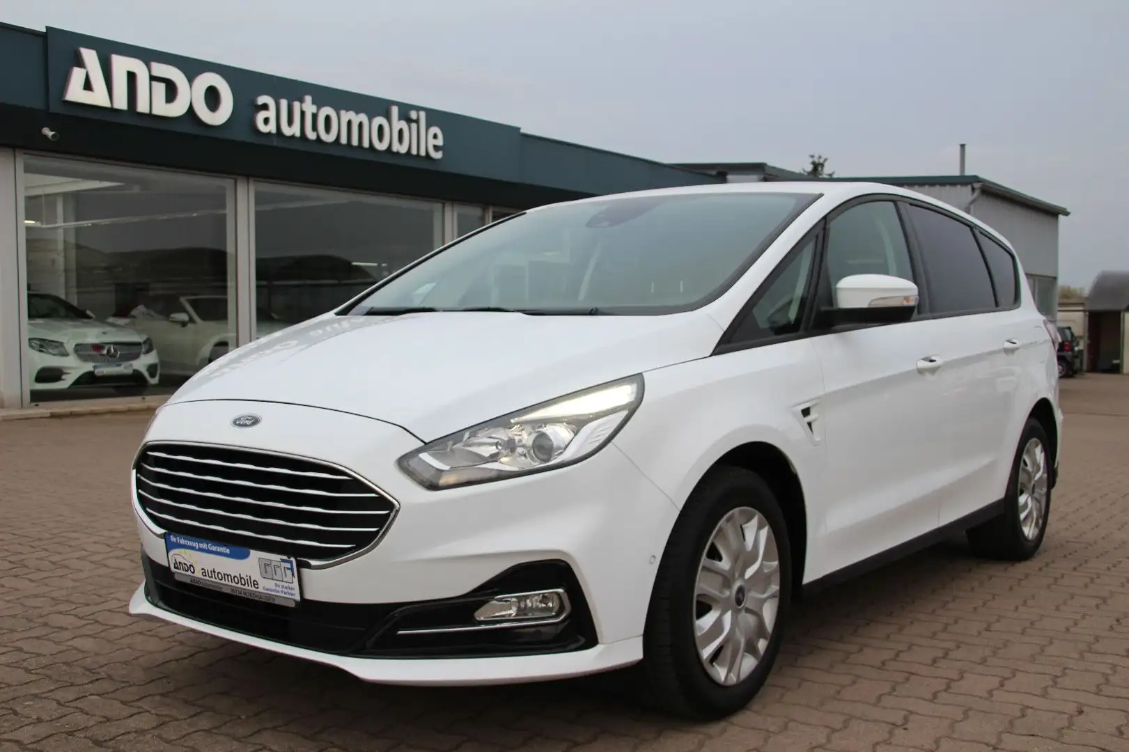 Ford S-Max S-MAX 1.5 Trend Klimaauto./SHZ/PDC/AHK/1HAND White - 1