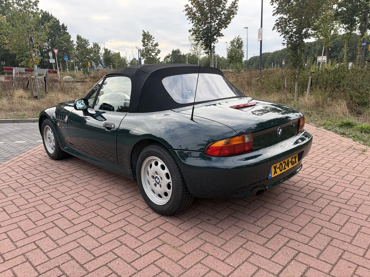 BMW Z3 1.9 Roadster | Stoelverw. | A/C | Leer | APK ’27, foto 3